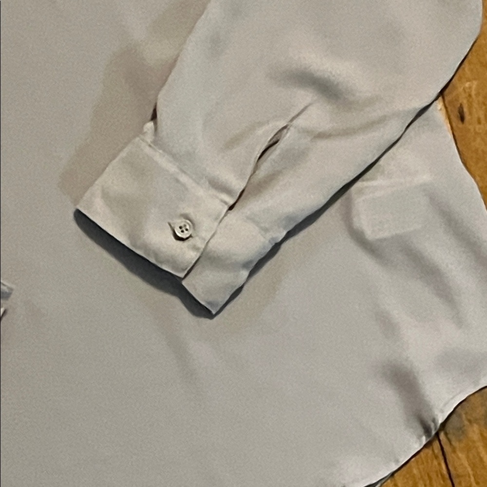 Women’s Light Gray Long-Sleeve Polo Shirt lightweight - Picture 4 of 4
